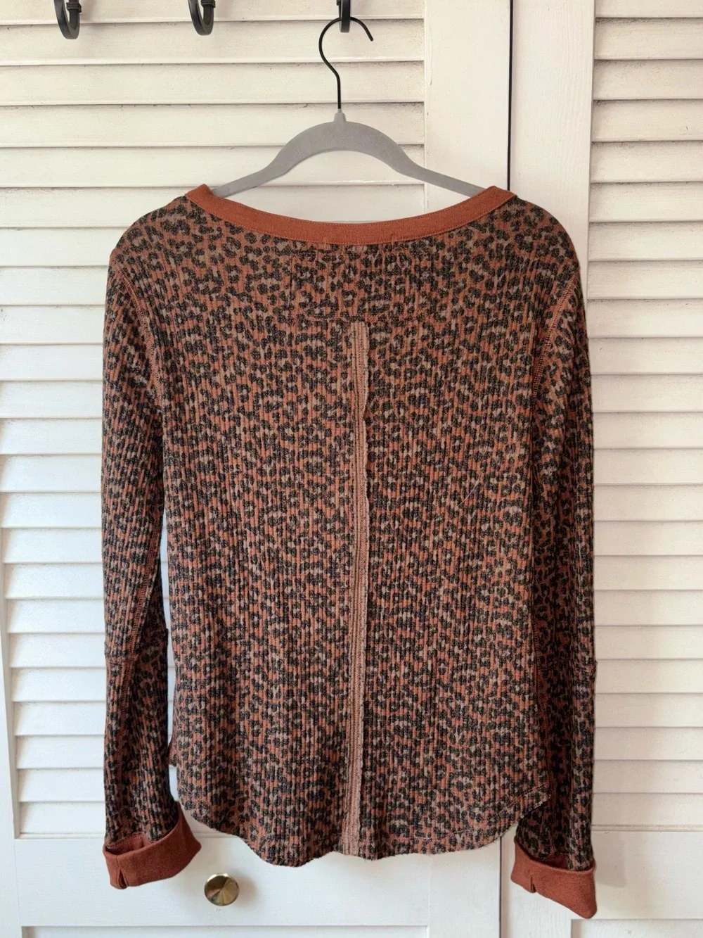 Free People We The Free First Kiss Thermal Henley Leopard Print Top Large